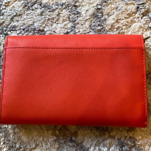 Tory Burch clutch - Picture 2 of 4